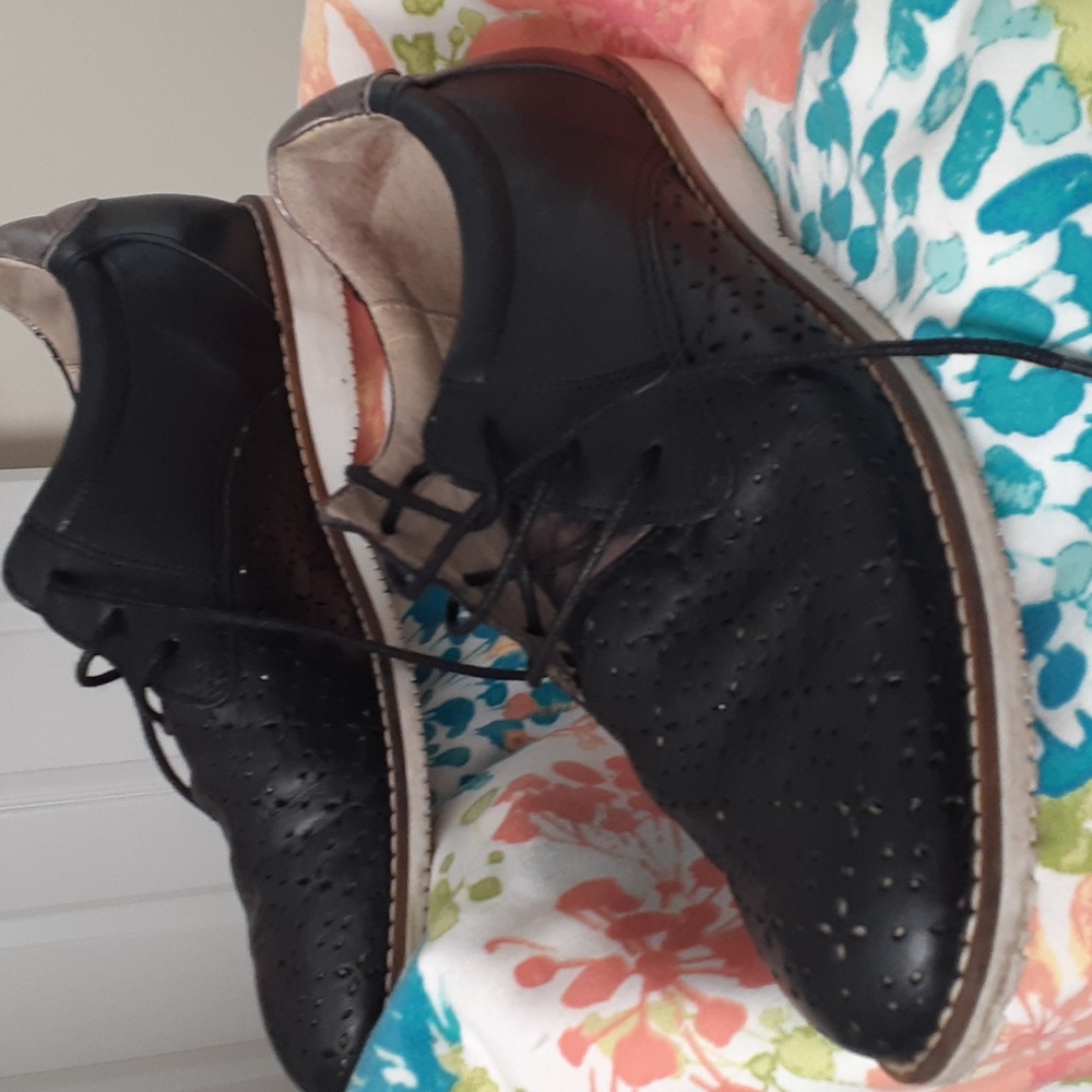 Womens shoes